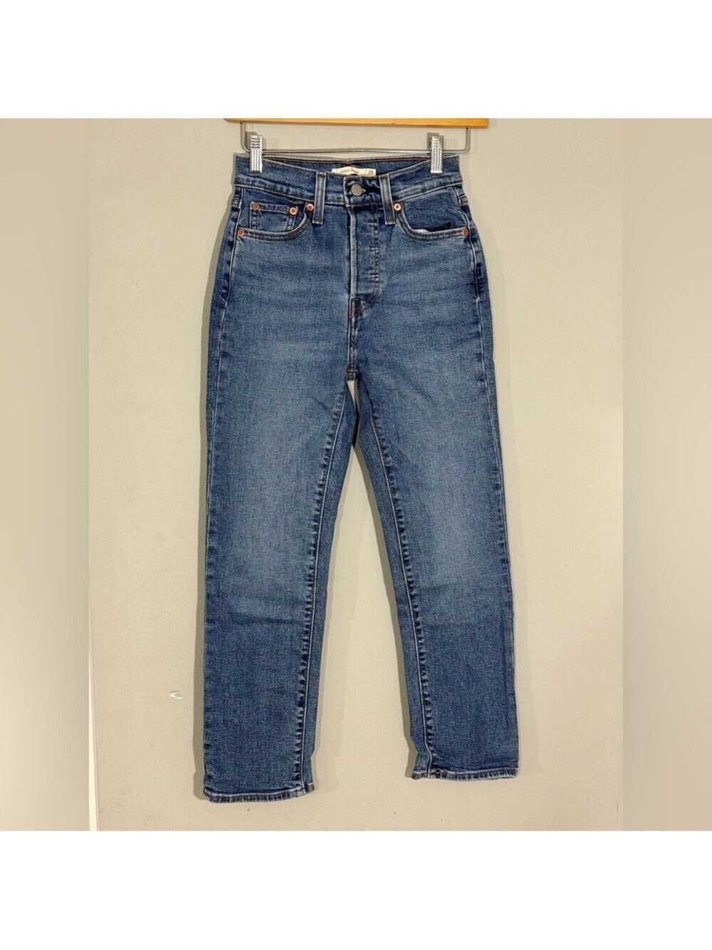 Levi’s Wedgie Straight Jeans Sz25 High Rise Button Fly